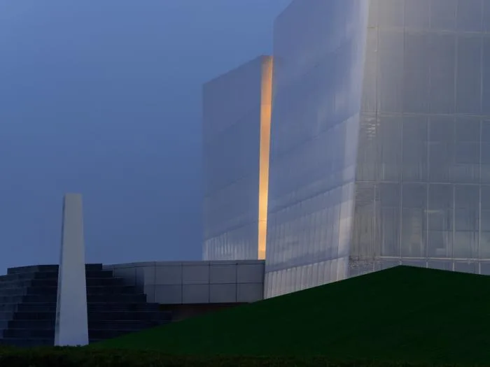BIM Architecture | White Marble in the wilderness - Shuifa · Information Town Industry Exhibition Center/aoe | Construction Team