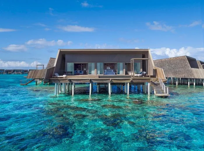 BIM Architecture | Island Village Gazing at the Blue Sea: Womuri Rigi Resort Hotel, Maldives