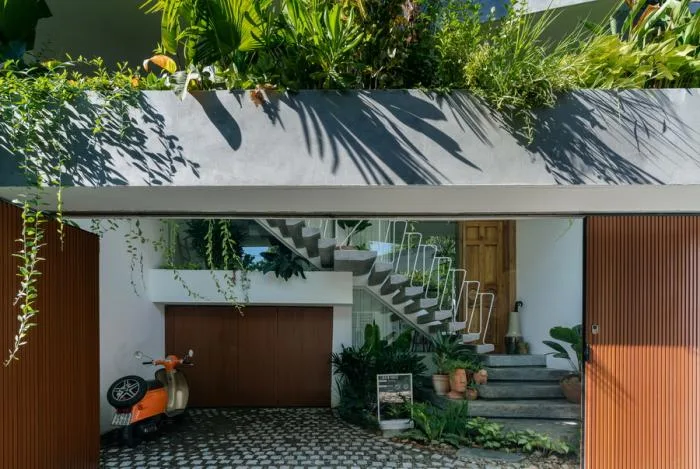 BIM Architecture | Living with Nature, Vietnamese Louvred House/Limdim House Studio