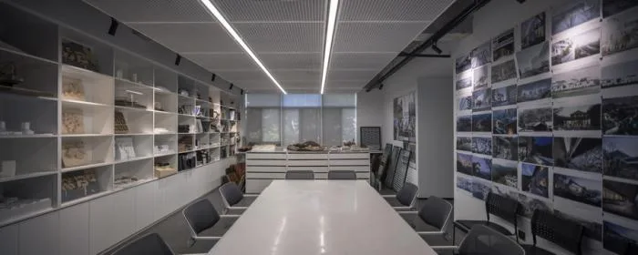 BIM Architecture | The Black Box of Growth: From Closed Campus to Open Office/Gad · Line+Studio
