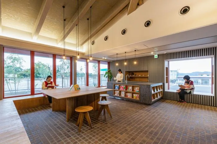 BIM architecture | KNO daycare center, book forest under the eaves/Hibino design+Youji no Shiro