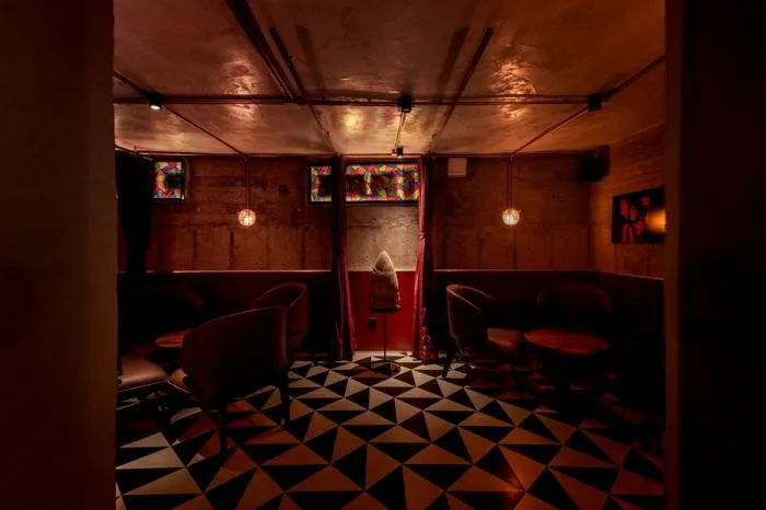BIM Architecture | Whisper Bar, Shanghai/Low rise Architecture