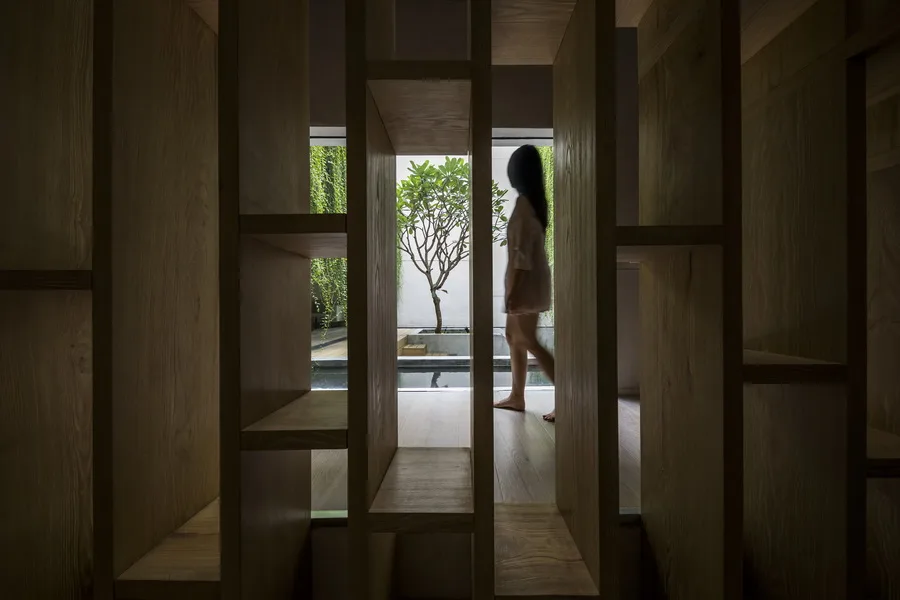 BIM Architecture | Tan Dinh Residence in Vietnam, simply living on the "bridge"/MIA Design Studio