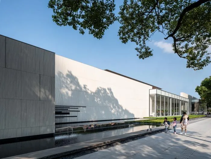 BIM Architecture | Three courtyard under ten large camphor trees: Future City Exhibition Hall/Meng Fanhao - ad · line+studio