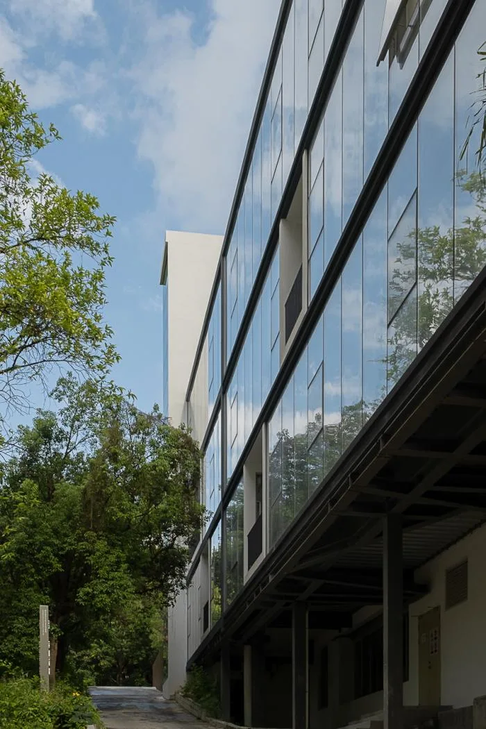 BIM Architecture | Yanhan Heights: Dialogue and Rebirth/Yicheng Architecture