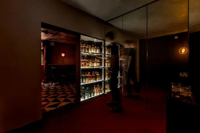 BIM Architecture | Whisper Bar, Shanghai/Low rise Architecture