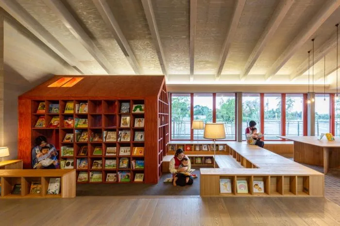 BIM architecture | KNO daycare center, book forest under the eaves/Hibino design+Youji no Shiro