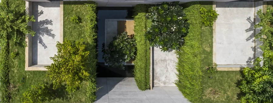BIM Architecture | Tan Dinh Residence in Vietnam, simply living on the "bridge"/MIA Design Studio