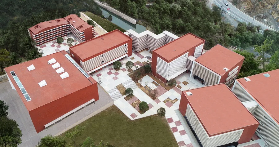 BIM Architecture | Qiannan Mountain Fire and Emergency Rescue Training Center/West Line Studio