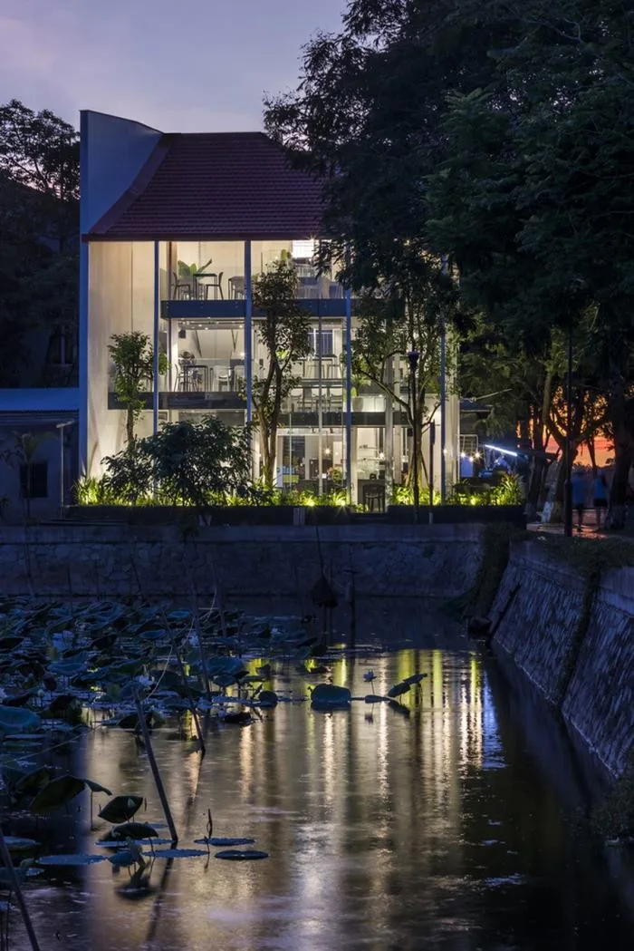 BIM Architecture | O2 Coffee Shop, Vietnam/MW Archstudio