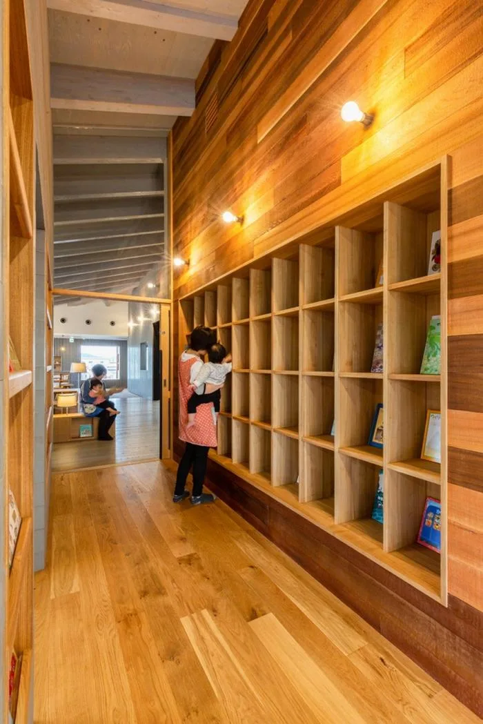 BIM architecture | KNO daycare center, book forest under the eaves/Hibino design+Youji no Shiro
