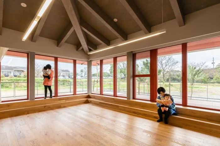 BIM architecture | KNO daycare center, book forest under the eaves/Hibino design+Youji no Shiro