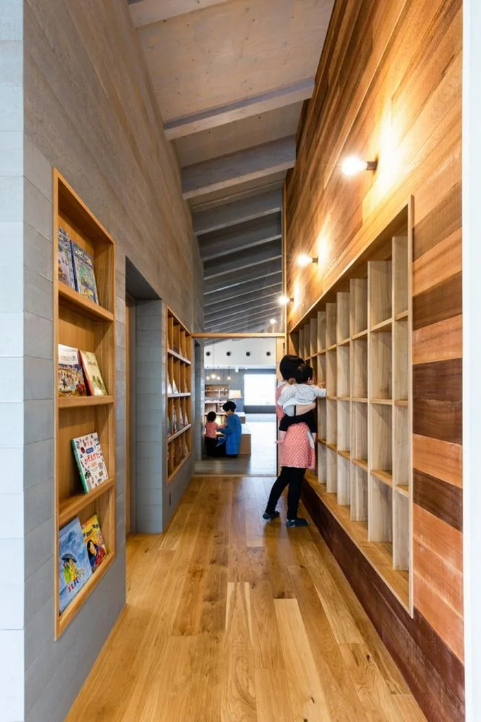 BIM architecture | KNO daycare center, book forest under the eaves/Hibino design+Youji no Shiro
