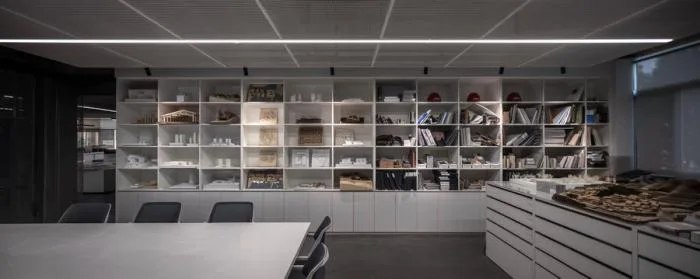 BIM Architecture | The Black Box of Growth: From Closed Campus to Open Office/Gad · Line+Studio