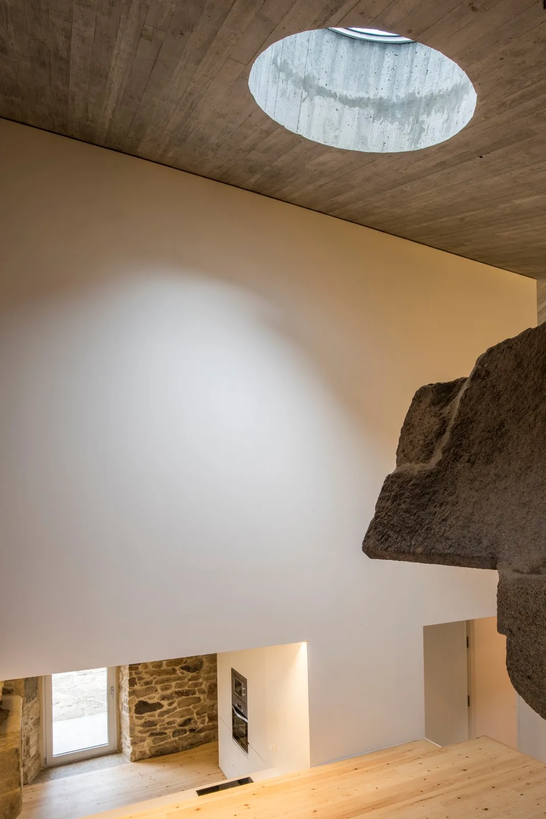 BIM Architecture | Collision of Concrete and Stone | Residential Restoration in Mira Flores, Spain