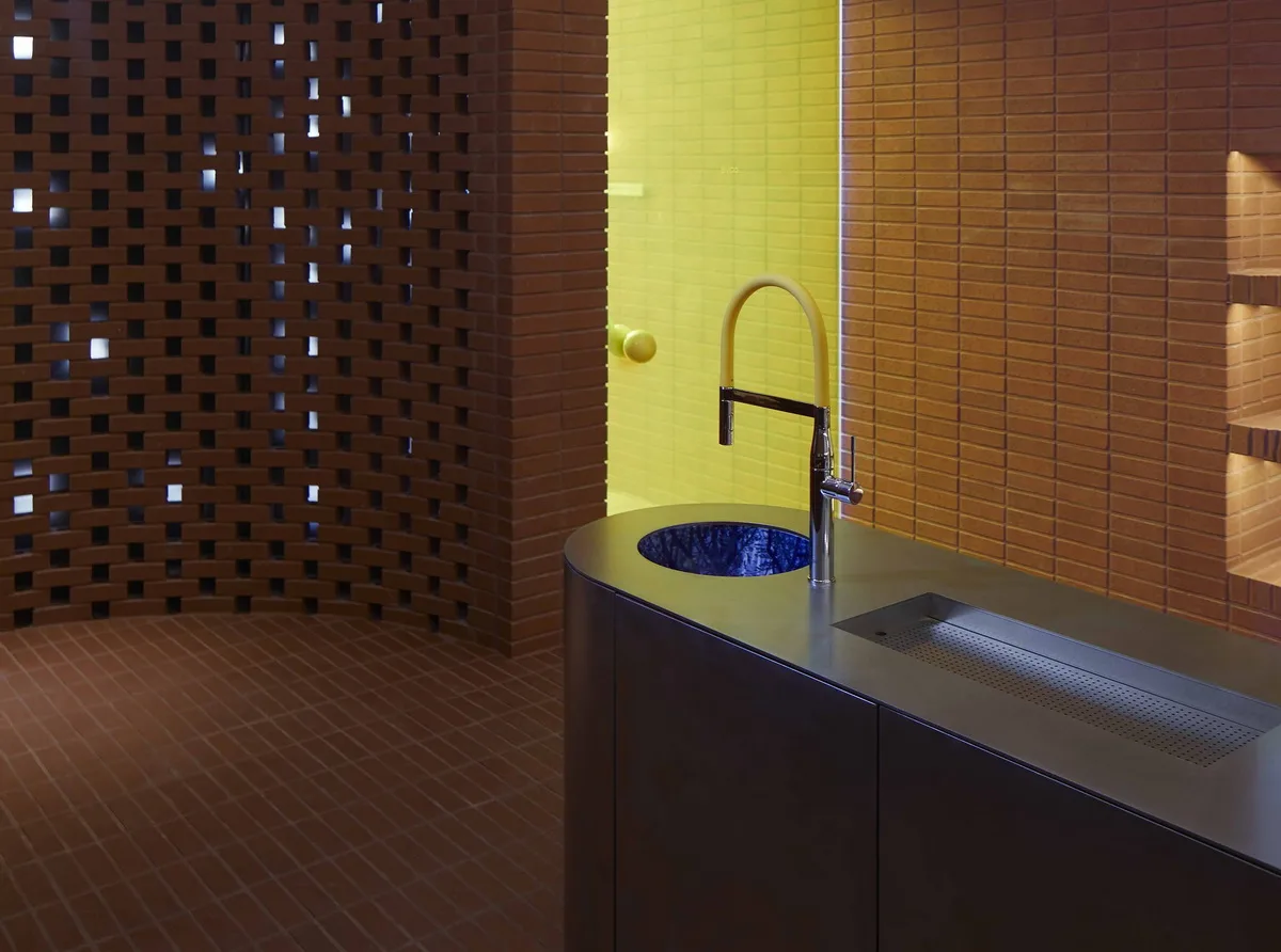 BIM Architecture | Roly Poly Creative Restaurant, Korea/studioVASE