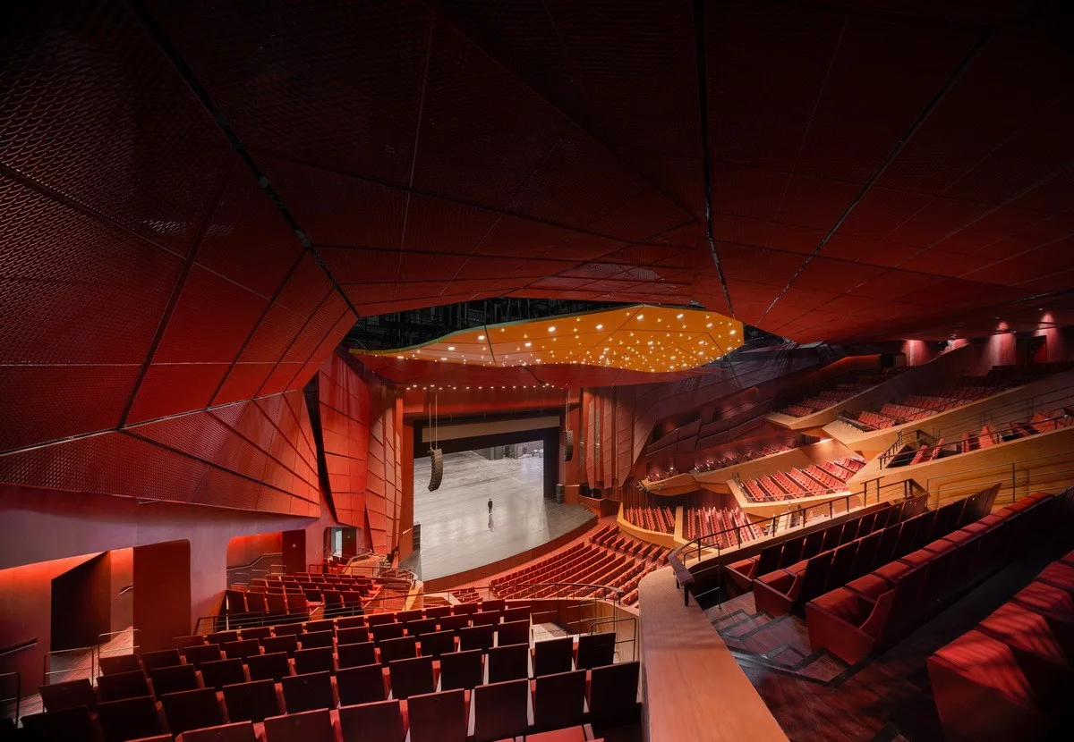 BIM Architecture | Suzhou Bay Grand Theater: 'ribbon' on the bank of Taihu Lake / Christian de Bouzanbach