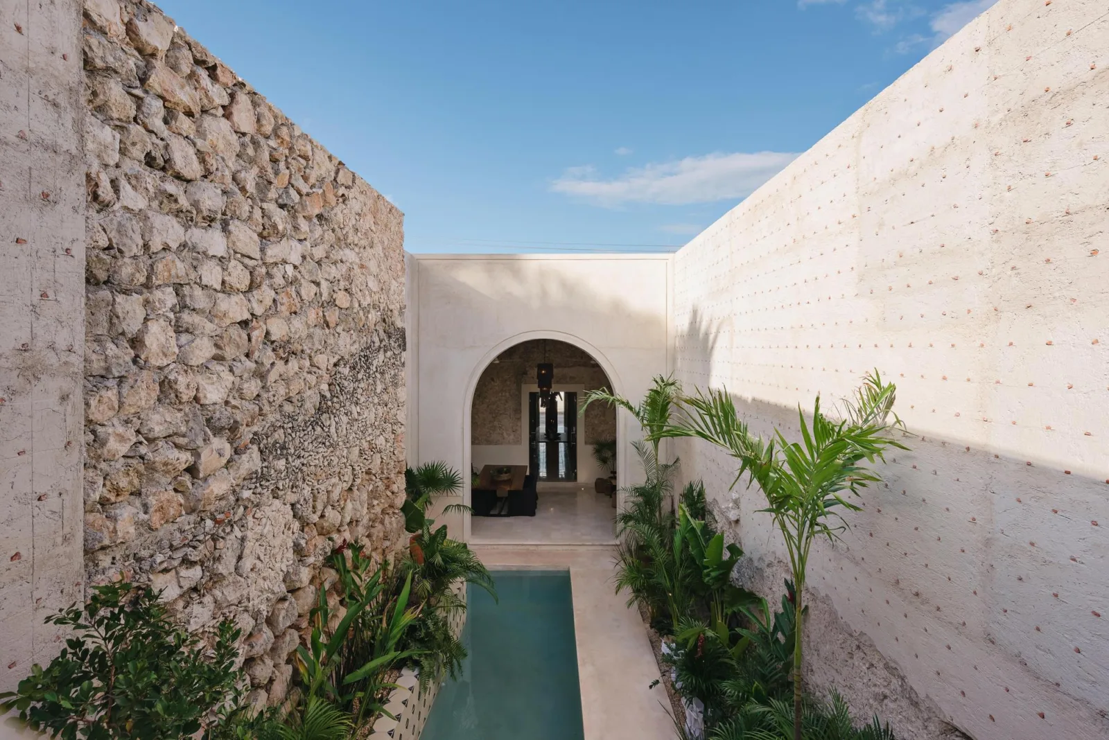 BIM Architecture | This is an "Internet celebrity" building with artistic connotations | Mexican Gateway House
