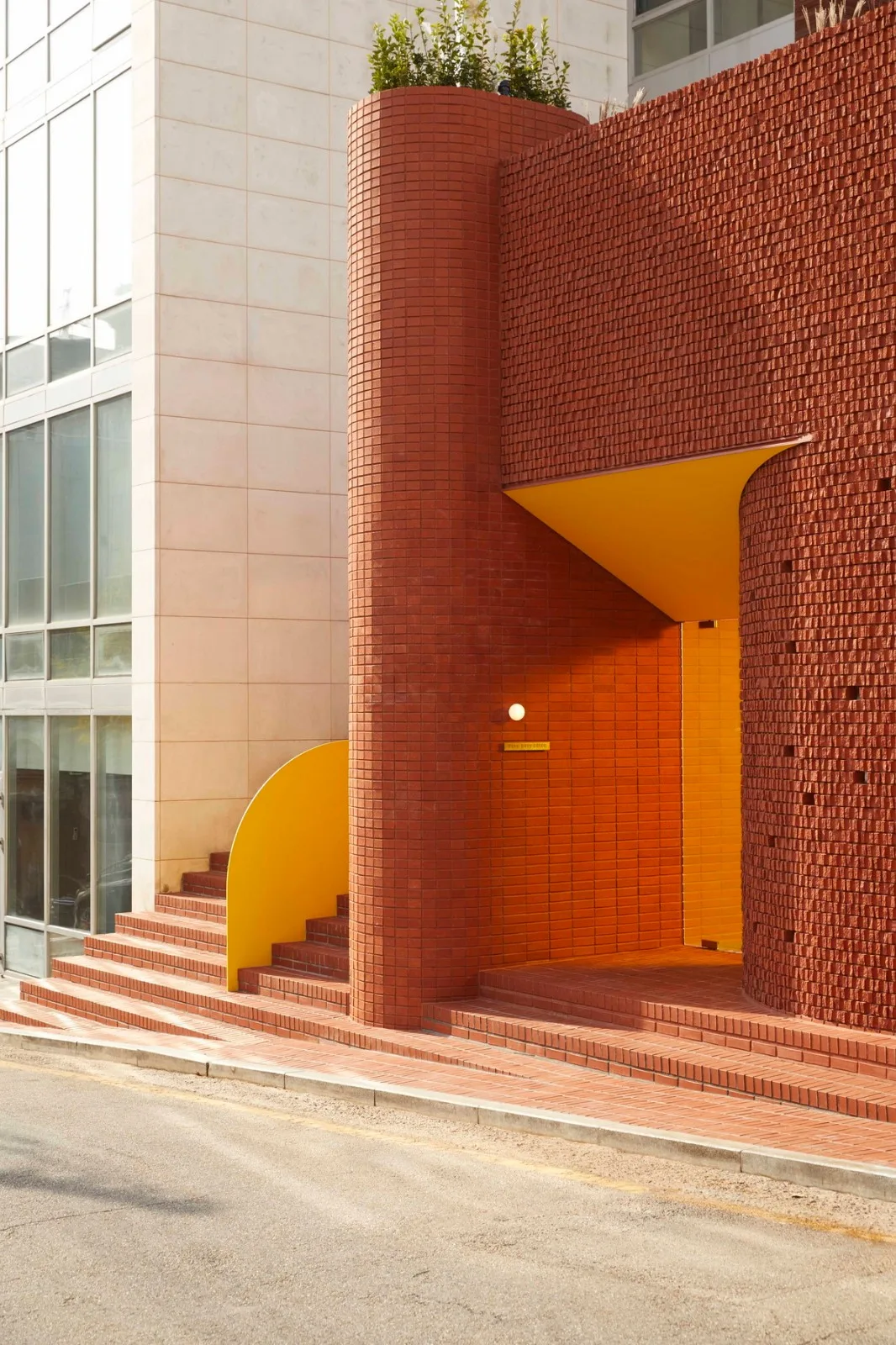 BIM Architecture | Roly Poly Creative Restaurant, Korea/studioVASE