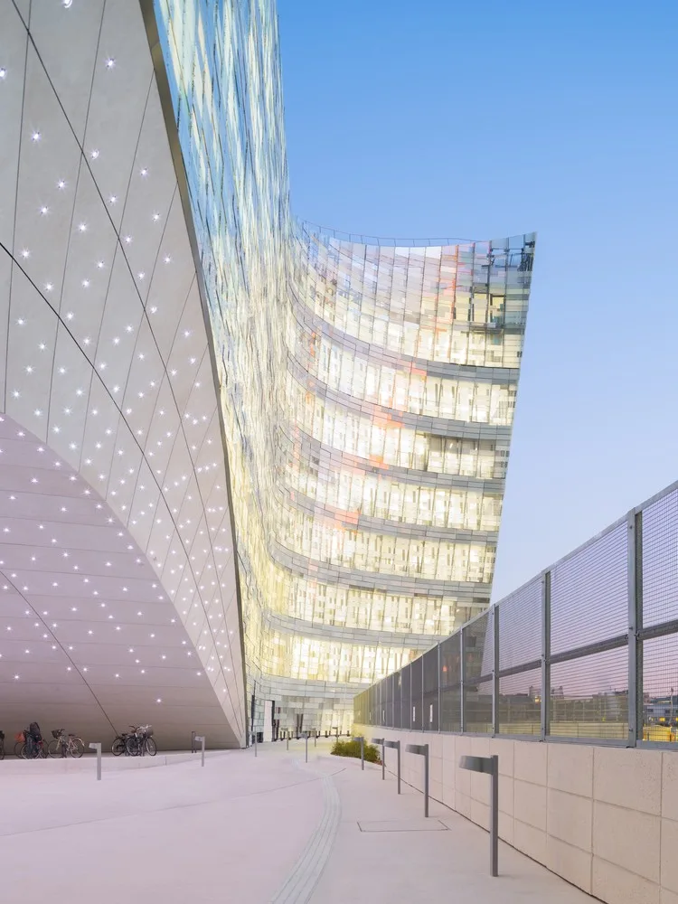 BIM Architecture | Norwegian firm Sn ø hetta moves snow like buildings to Paris | Paris headquarters of Le Monde