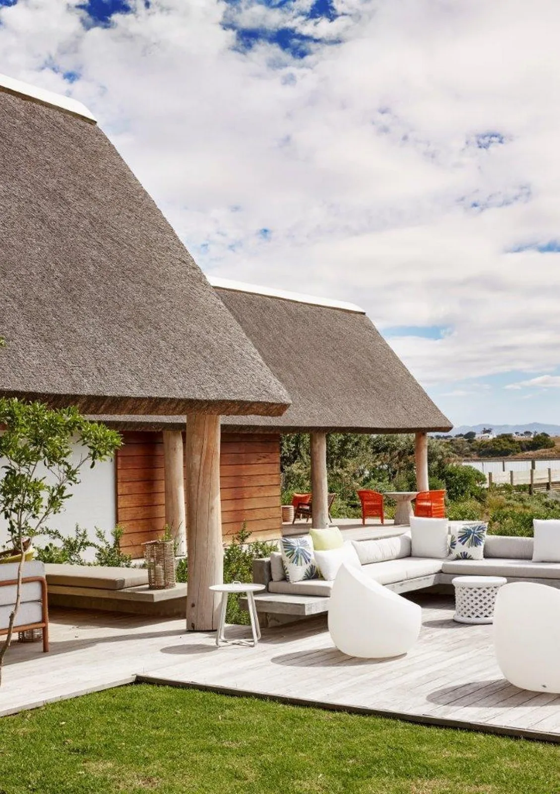 BIM Architecture | South African Rural Vacation Home, Rural Brutalism/Bert Pepler Architects
