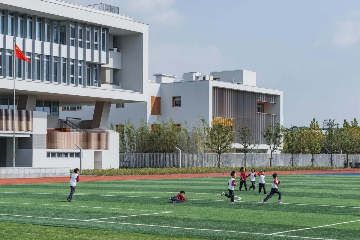 BIM Architecture | East China Normal University Second Affiliated Middle School Qiantan School and Ice Factory Tianqiantan Kindergarten/Zhizheng Architecture Studio+Dazheng Architecture Firm
