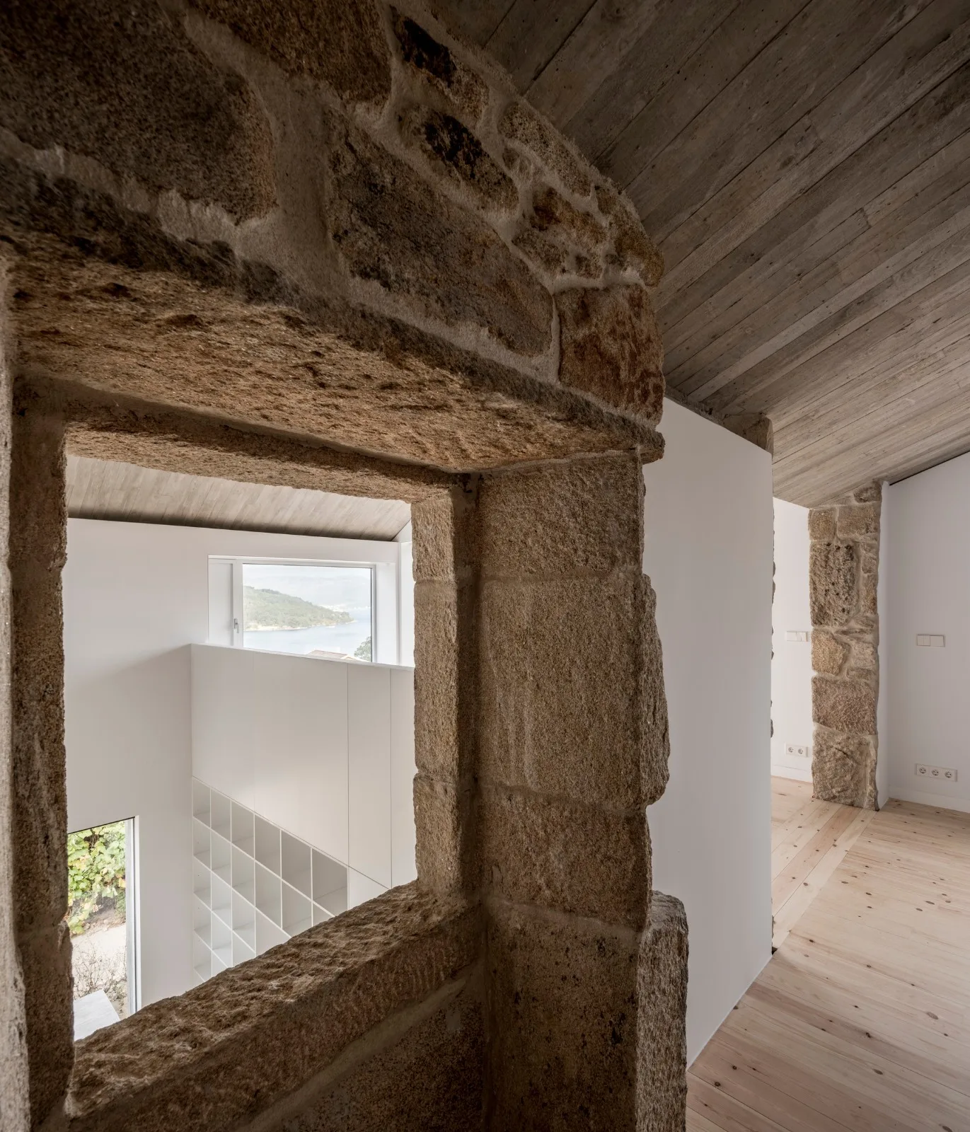 BIM Architecture | Collision of Concrete and Stone | Residential Restoration in Mira Flores, Spain