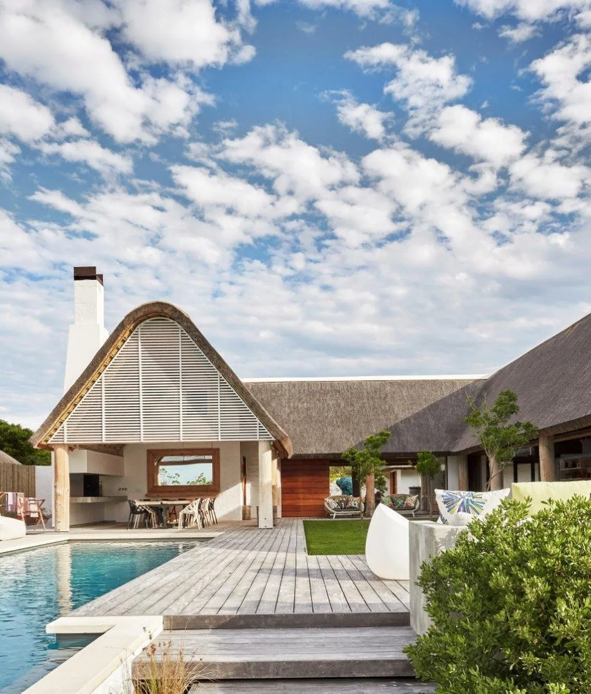 BIM Architecture | South African Rural Vacation Home, Rural Brutalism/Bert Pepler Architects