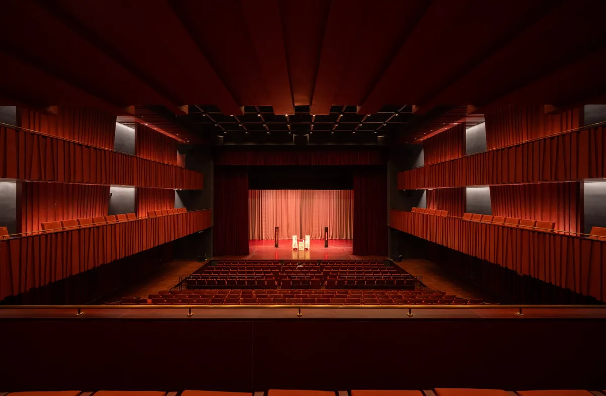 BIM Architecture | Suzhou Bay Grand Theater: 'ribbon' on the bank of Taihu Lake / Christian de Bouzanbach