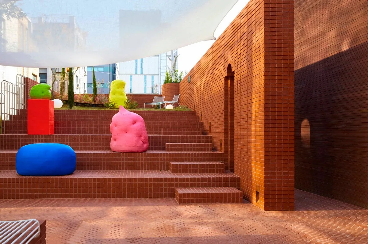 BIM Architecture | Roly Poly Creative Restaurant, Korea/studioVASE