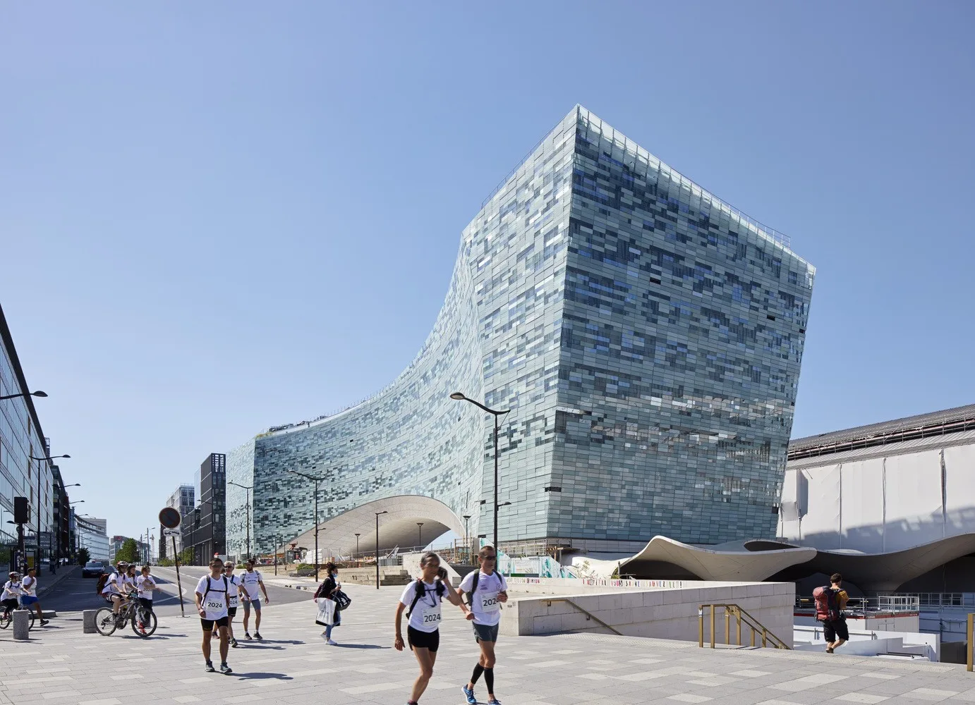BIM Architecture | Norwegian firm Sn ø hetta moves snow like buildings to Paris | Paris headquarters of Le Monde