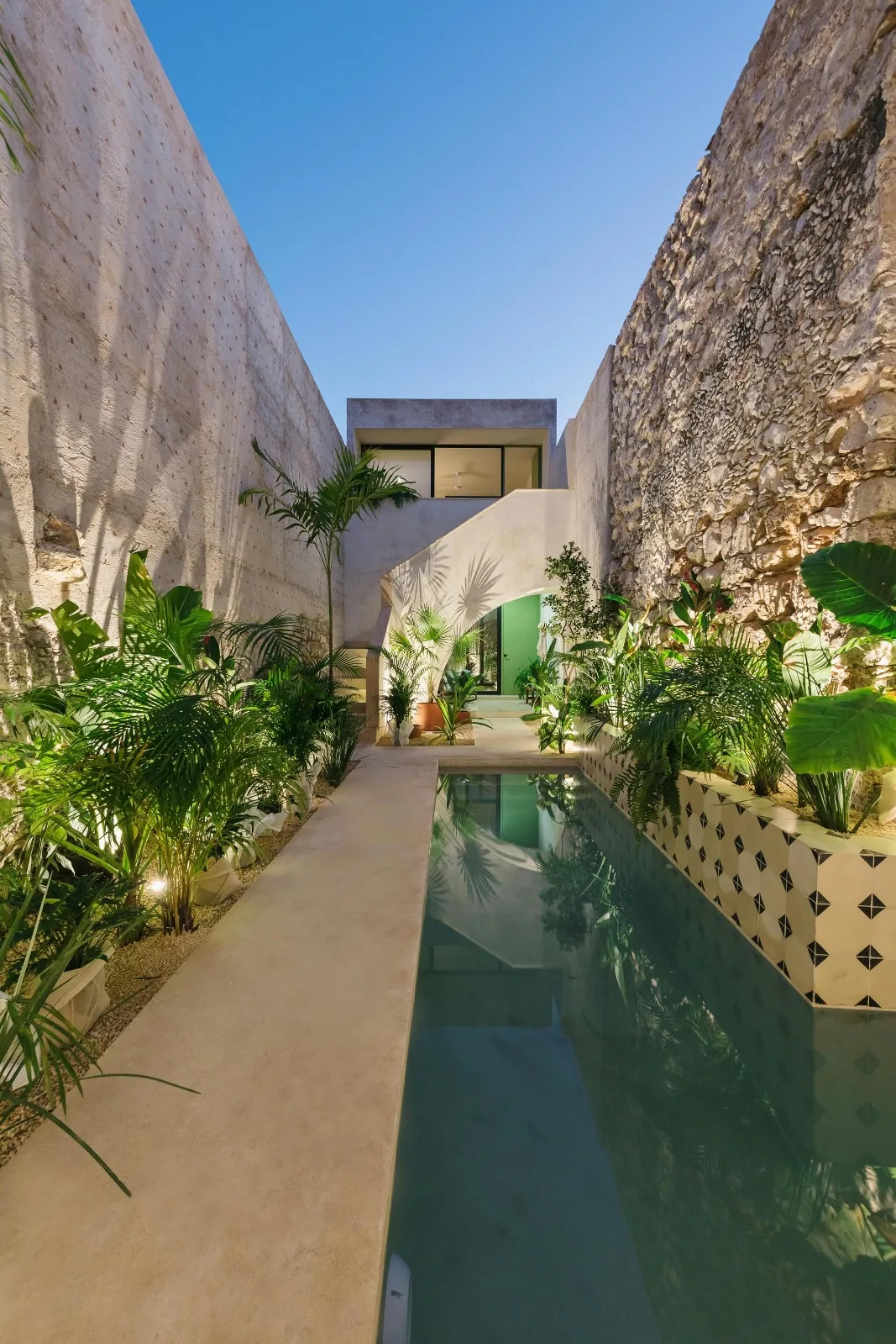 BIM Architecture | This is an "Internet celebrity" building with artistic connotations | Mexican Gateway House