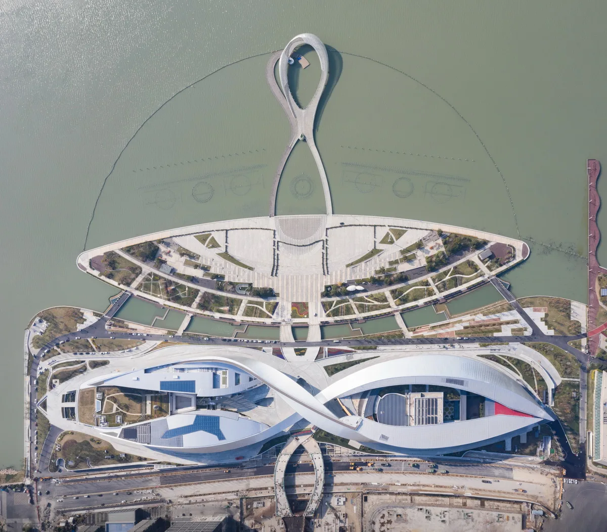 BIM Architecture | Suzhou Bay Grand Theater: 'ribbon' on the bank of Taihu Lake / Christian de Bouzanbach
