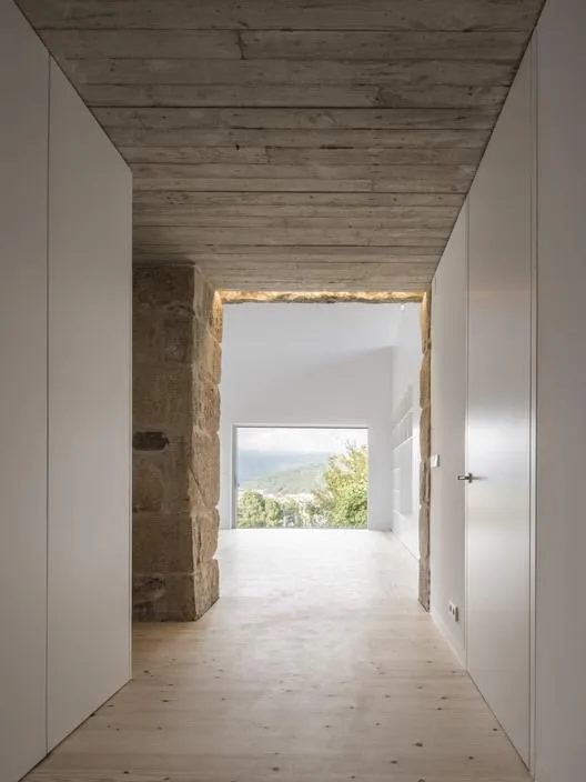 BIM Architecture | Collision of Concrete and Stone | Residential Restoration in Mira Flores, Spain
