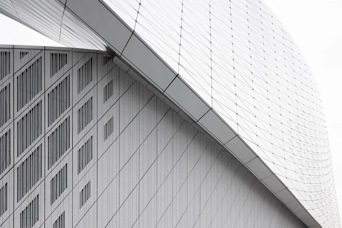 BIM Architecture | Suzhou Bay Grand Theater: 'ribbon' on the bank of Taihu Lake / Christian de Bouzanbach