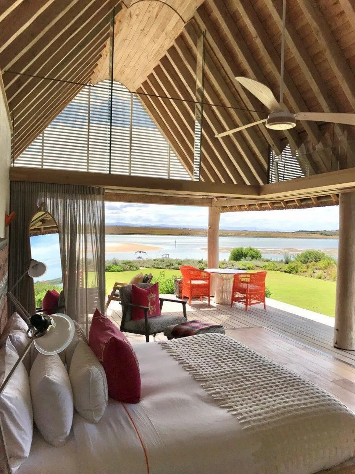 BIM Architecture | South African Rural Vacation Home, Rural Brutalism/Bert Pepler Architects