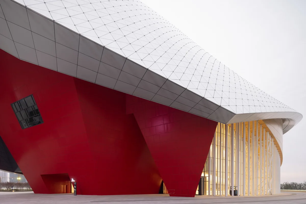 BIM Architecture | Suzhou Bay Grand Theater: 'ribbon' on the bank of Taihu Lake / Christian de Bouzanbach