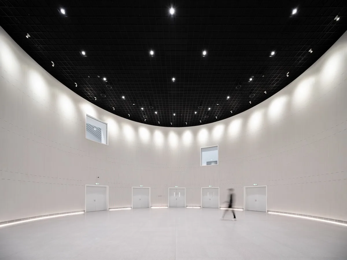 BIM Architecture | Suzhou Bay Grand Theater: 'ribbon' on the bank of Taihu Lake / Christian de Bouzanbach