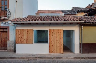 BIM Architecture: Renovating Historic Buildings with Ecuadorian Glass Restaurant Design-BIM WORLD