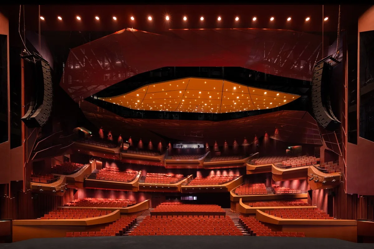 BIM Architecture | Suzhou Bay Grand Theater: 'ribbon' on the bank of Taihu Lake / Christian de Bouzanbach