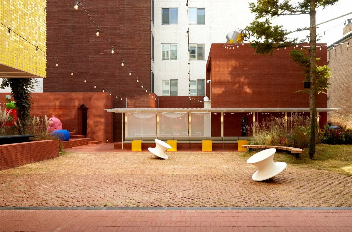 BIM Architecture | Roly Poly Creative Restaurant, Korea/studioVASE