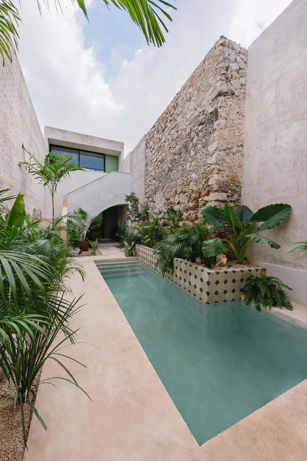 BIM Architecture | This is an "Internet celebrity" building with artistic connotations | Mexican Gateway House