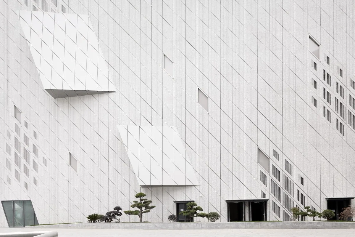 BIM Architecture | Suzhou Bay Grand Theater: 'ribbon' on the bank of Taihu Lake / Christian de Bouzanbach
