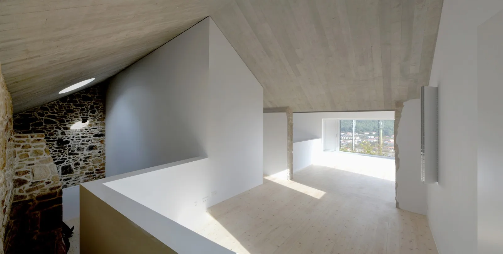 BIM Architecture | Collision of Concrete and Stone | Residential Restoration in Mira Flores, Spain