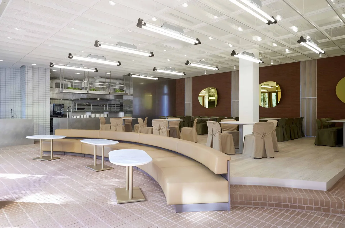 BIM Architecture | Roly Poly Creative Restaurant, Korea/studioVASE