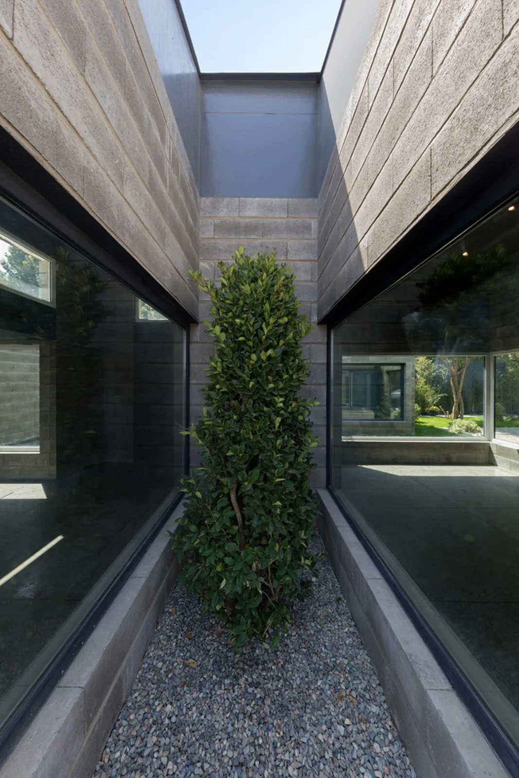 BIM Architecture | Aptus Factory Exhibition Hall, Courtyard and Song of Light and Shadow/Hooba Design
