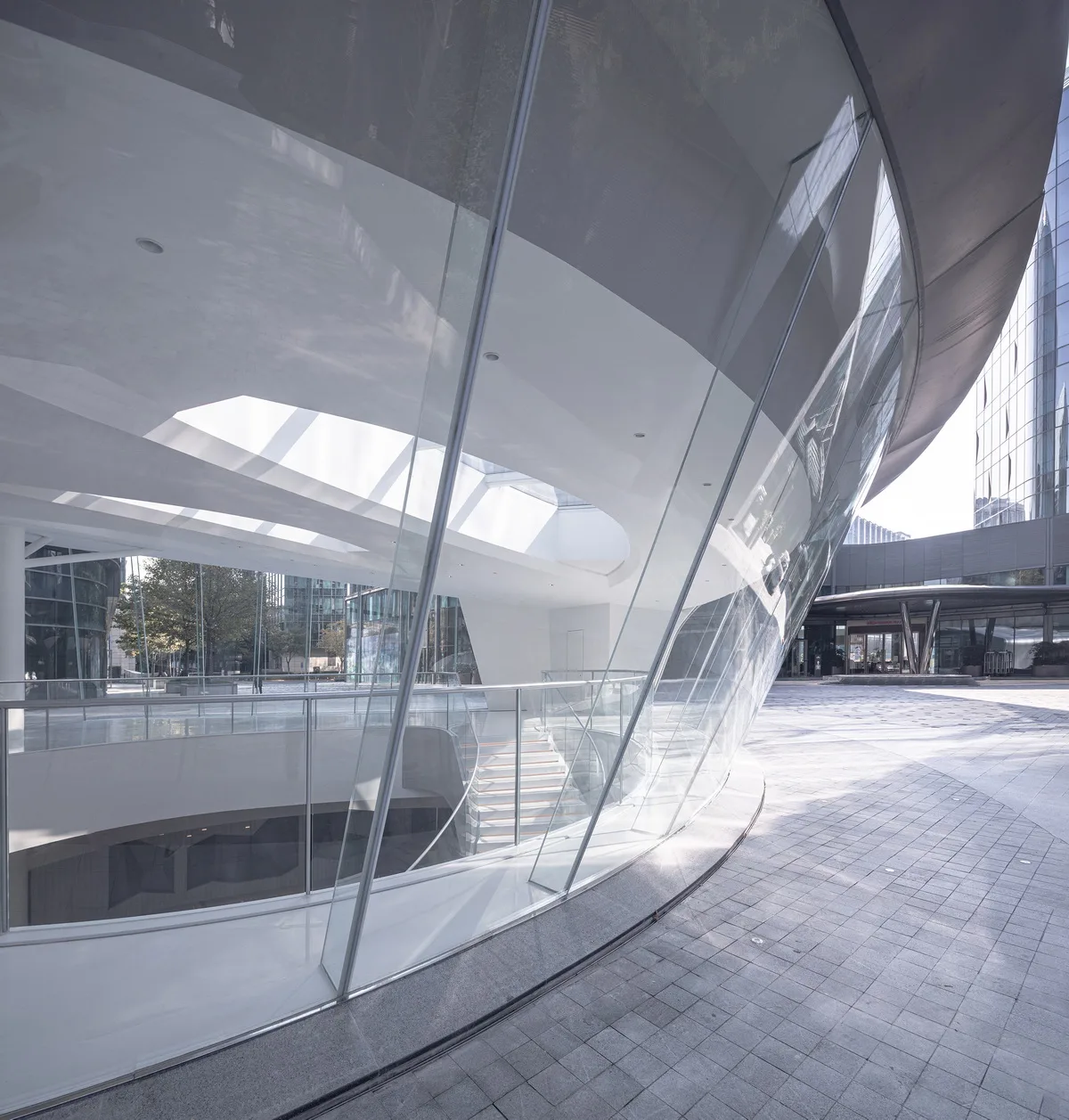 BIM Architecture | Shanghai Hongqiao's First Contemporary Art Museum: A 'Wing' Emerging from the Square Urban Texture / San Yi Design