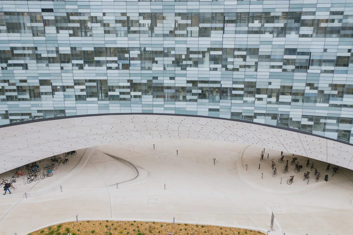 BIM Architecture | Norwegian firm Sn ø hetta moves snow like buildings to Paris | Paris headquarters of Le Monde