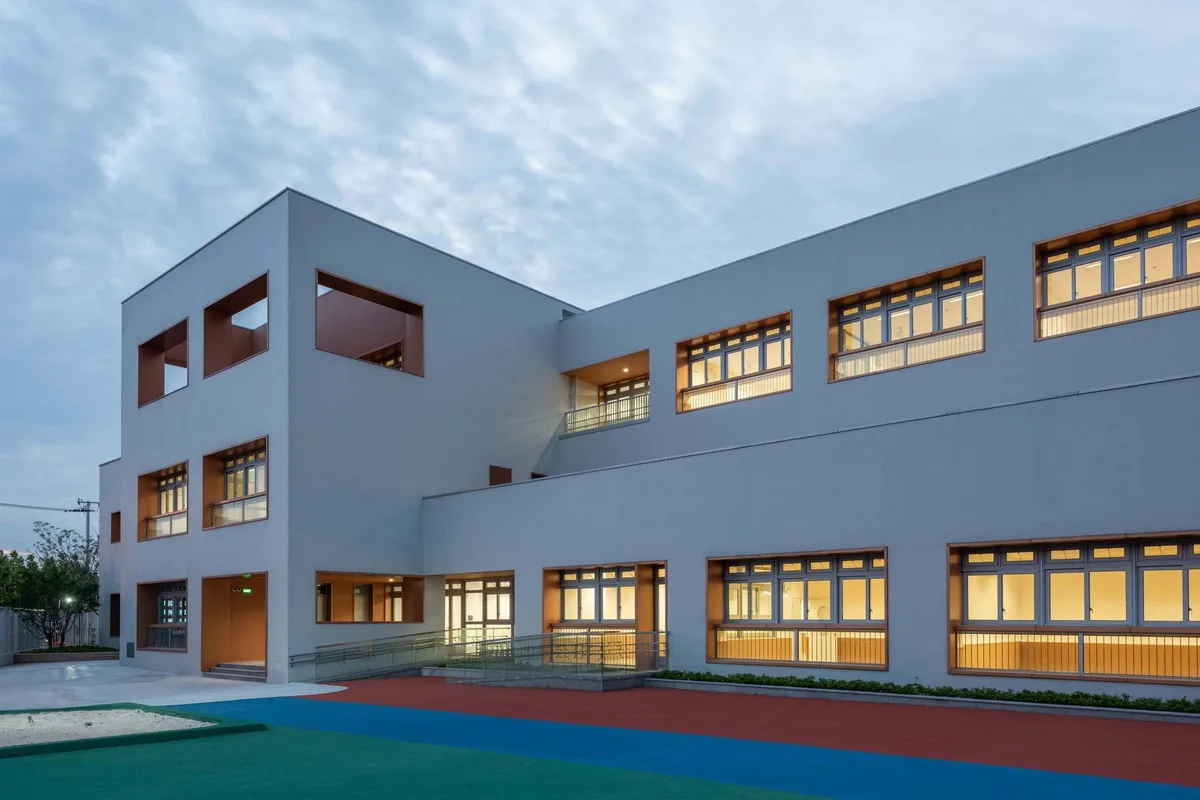 BIM Architecture | East China Normal University Second Affiliated Middle School Qiantan School and Ice Factory Tianqiantan Kindergarten/Zhizheng Architecture Studio+Dazheng Architecture Firm