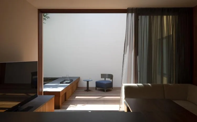 BIM Architecture | Tokyo Sky Cave Residence: A Tranquil Natural Residence/IKAWAYA Architects